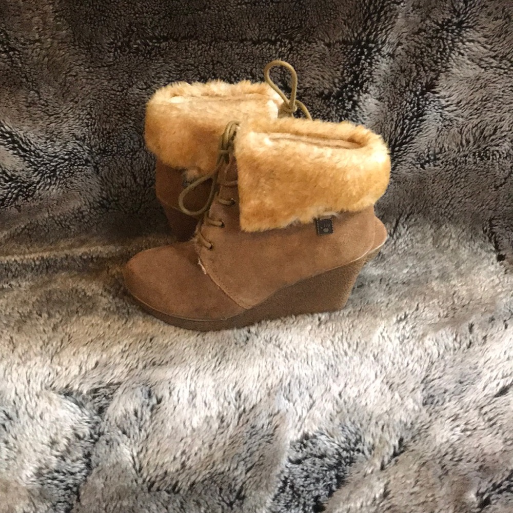 Bear paw suede wedge booties